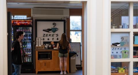 Zeke's Cafe