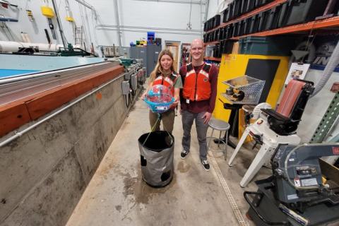 UNH students in Chase Ocean Lab