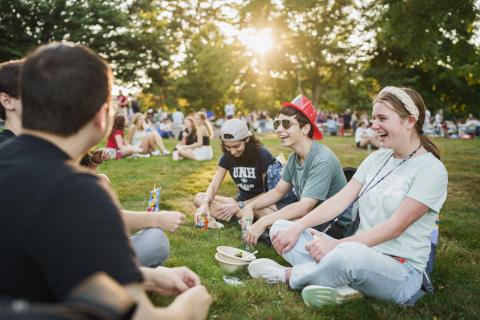 UNH students at UDay