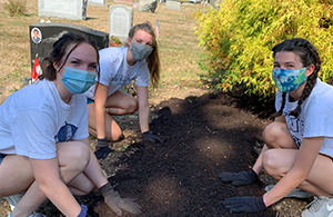 students gardening