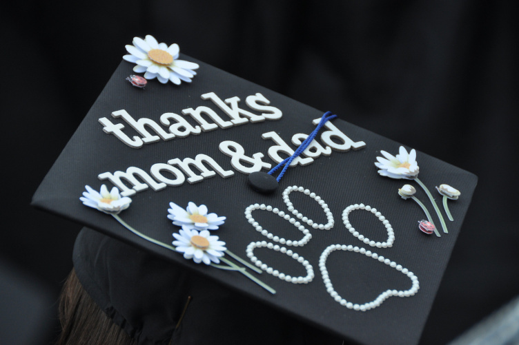 It S All On Your Head Decorated Mortar Boards Slideshow Unh Today