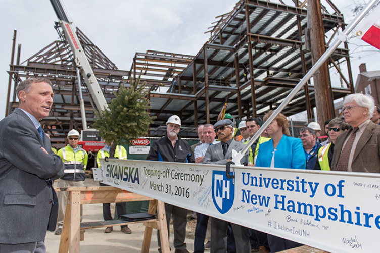 COLA Dean Ken Fuld at Ham Smith topping off ceremony, UNH