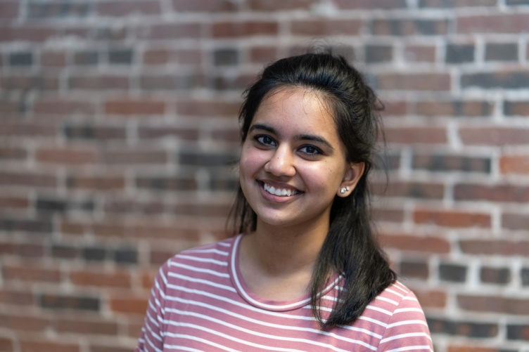 Peer Assistant Leader Shreya Vijay '19, who is studying psychology with a minor in political science