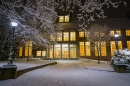 Entrance to Dimond Library with a dusting of snow